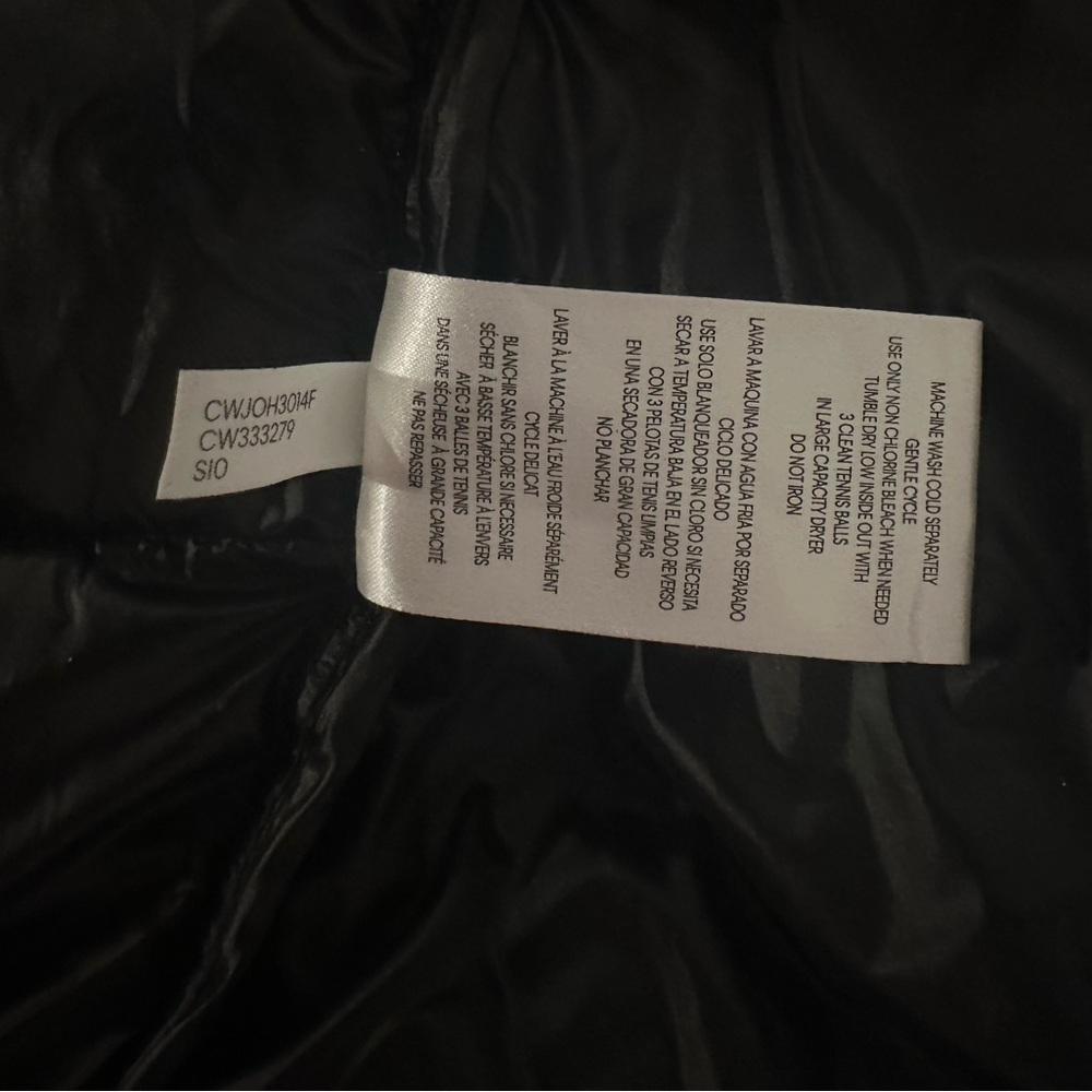 Calvin Klein Shiny Black Puffer Jacket with removable hood - Picture 8 of 9